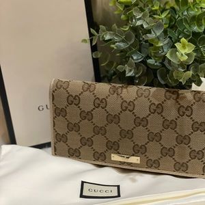 Gucci Canvas Wallet